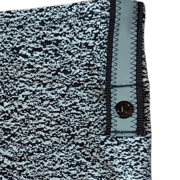 Lululemon vinyasa scarf - Picture 3 of 7